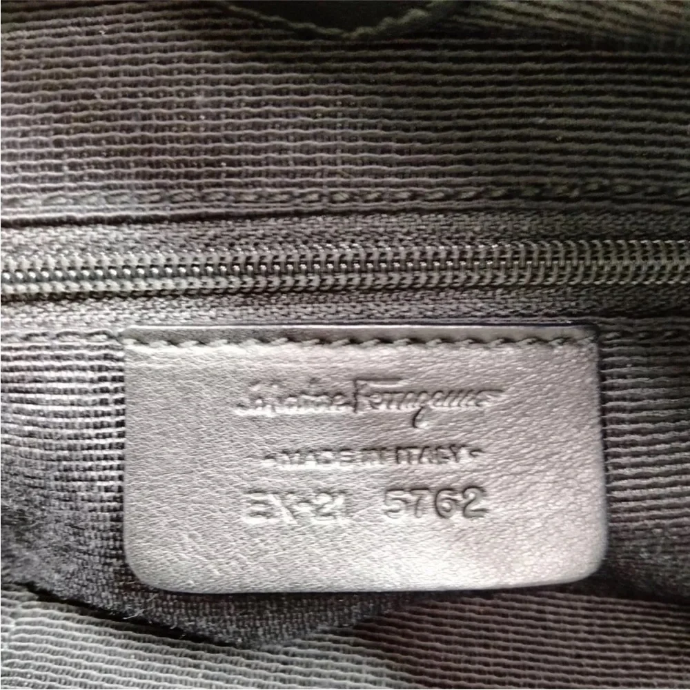 Salvatore Ferragamo auth salvatore